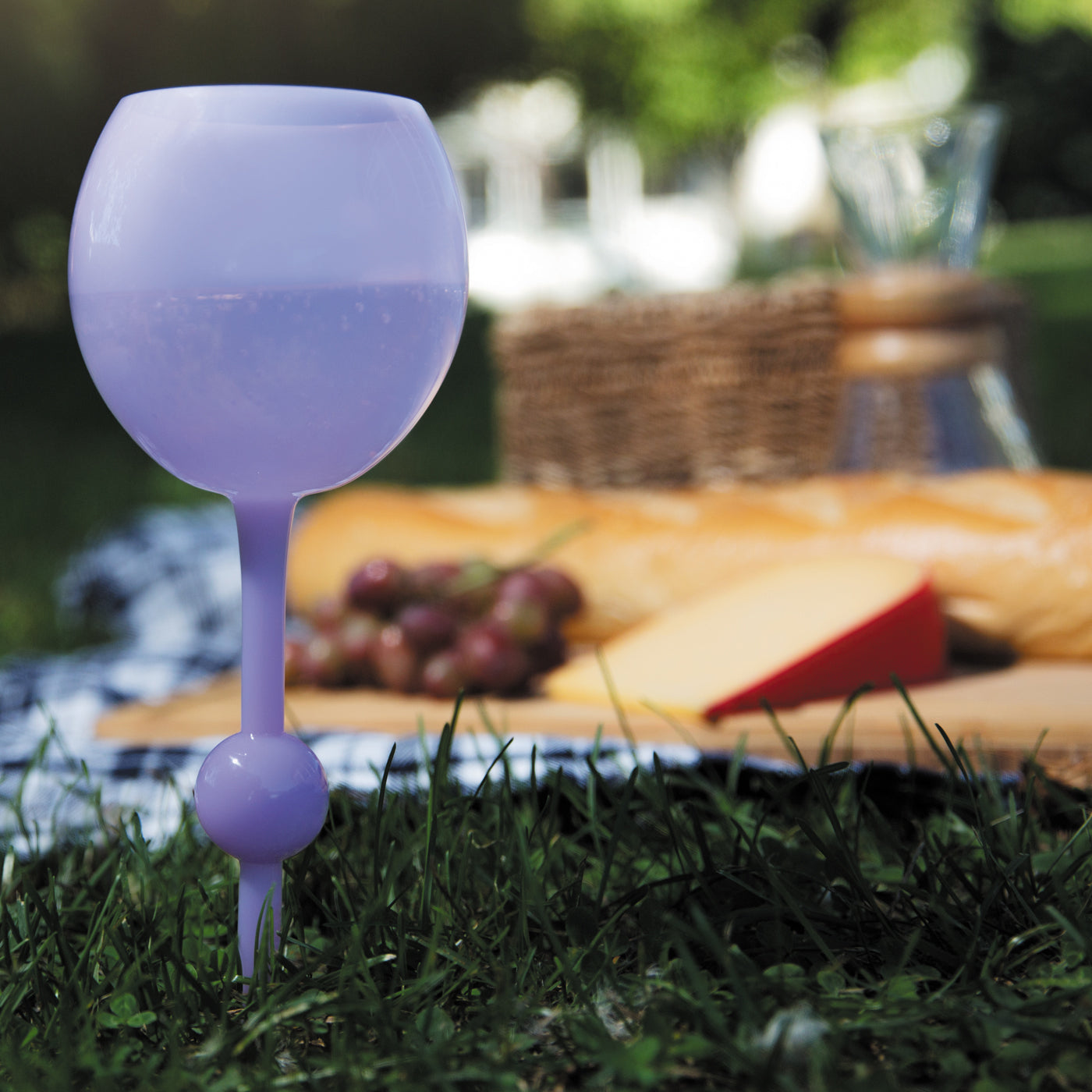 Floating And Self Standing Beach Wine Glass